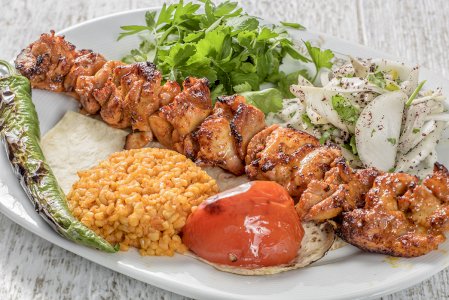 Tavuklu Şiş 1 Porsiyon
